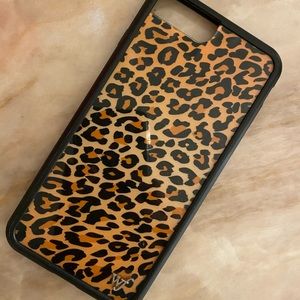 iPhone 8+ Cheetah print phone case